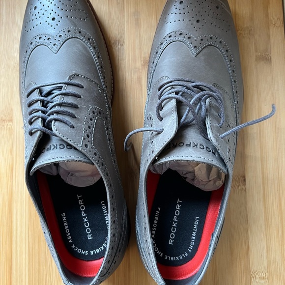$125 - NWT Rockport Wingtip Oxford Shoes Mens 11M Grey - Picture 2 of 9